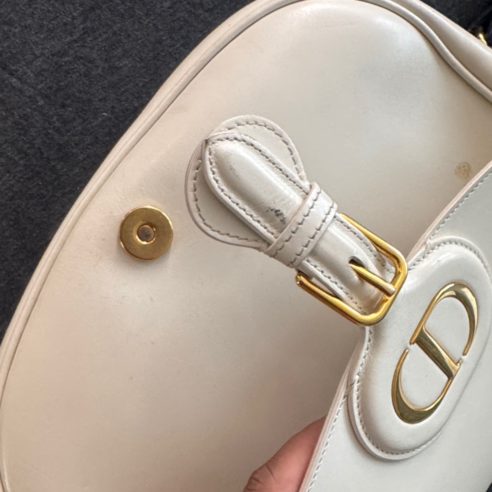Dior Cream Crossbody Bag with Gold Accents - Picture 9 of 10